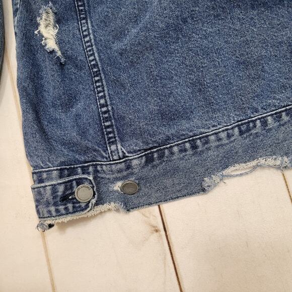 Blank NYC shredded distressed ripped jean denim jacket - Picture 8 of 10